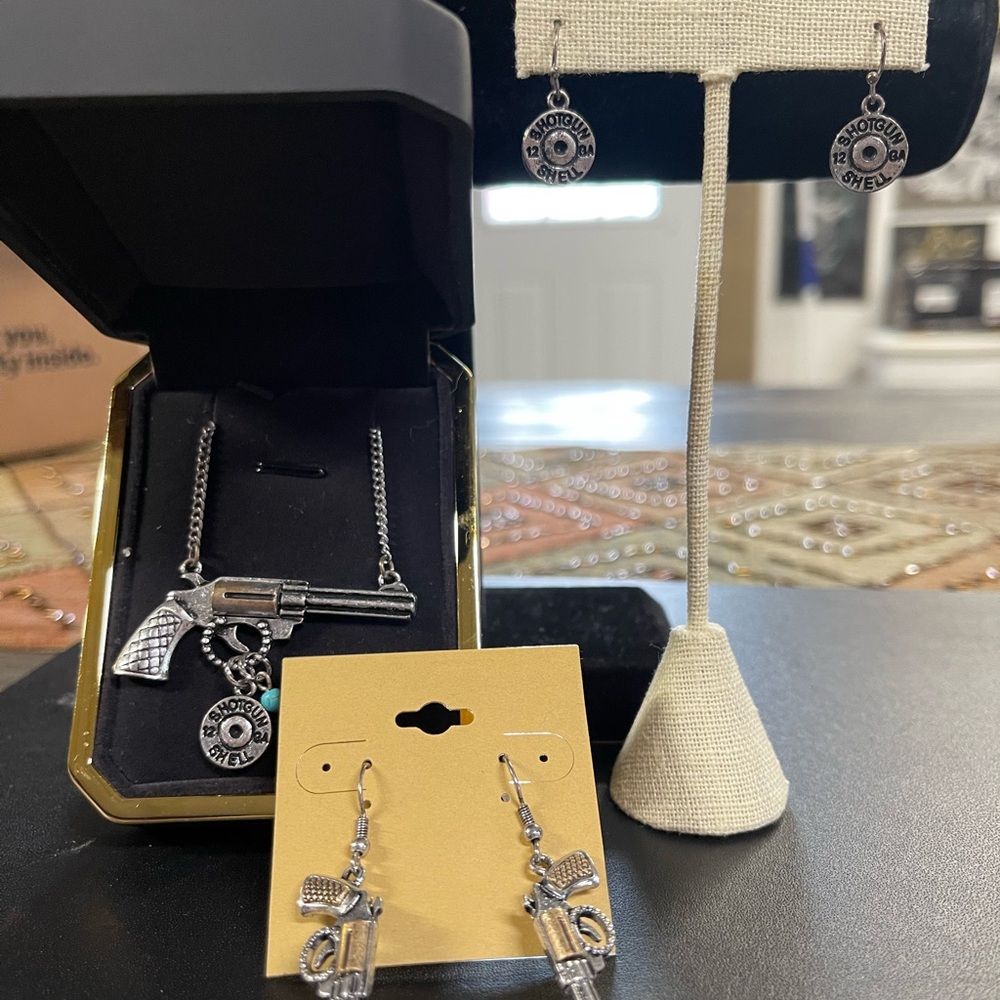 Silver Revolver Necklace and Earring Set